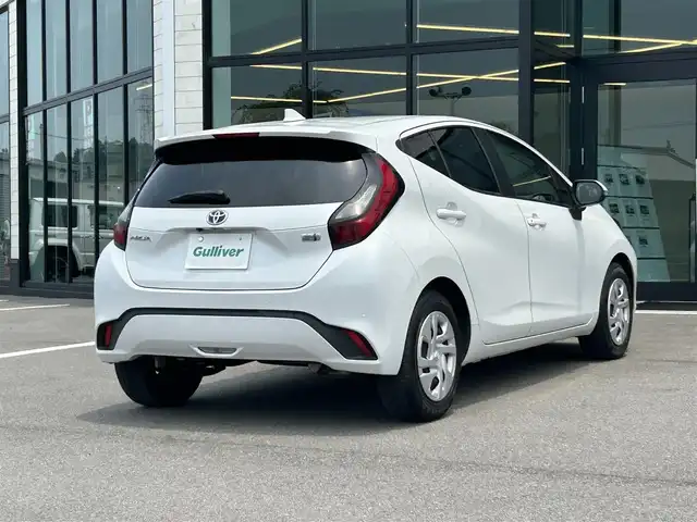 トヨタ アクア G 愛媛県 2022(令4)年 2.9万km プラチナホワイトパールマイカ 純正10.5インチメモリナビ/Bluetooth接続/ETC/アラウンドビューモニター/自動駐車システム/レーダークルーズコントロール/前後コーナーセンサー/LEDヘッドライト/USB入力端子/100V充電可能/ABS/横滑り防止装置/レーンキープアシスト/盗難防止装置/オートマチックハイビーム/Wサイドエアバッグ/衝突被害軽減システム/カーテンエアバッグ