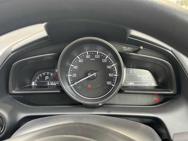 マツダ マツダ２ 15S スマートエディション 静岡県 2022(令4)年 0.7万km ソウルレッドクリスタルM 純正SDナビ/・CD/・DVD/。USB/・Bluetooth/・フルセグTV/・AM/・FM/主要装備/・アラウンドビューモニター/・衝突軽減/・BSM/・レーンキープ/・ETC/・ドラレコ前後/・MTモード付/・純正フロアマット/。オートライト/・オートハイビーム