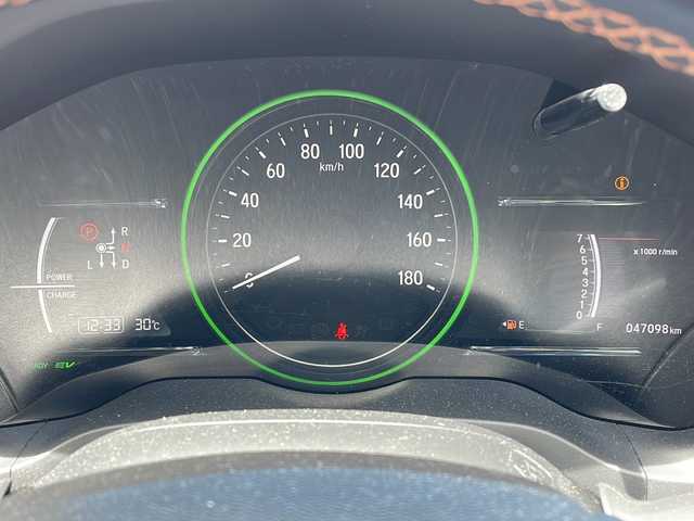 ホンダ ヴェゼル ハイブリッド Z ホンダセンシング 三重県 2016(平28)年 4.7万km モルフォブルーP 純正ナビ　/バックカメラ　/パドルシフト　/シートヒーター　/ＬＥＤヘッドライト　/フォグライト　/純正ビルトインＥＴＣ　/衝突軽減　/追従走行　/レーンキープアシスト　/先行車発進お知らせシステム　/標識認識システム/電動格納ミラー/禁煙車