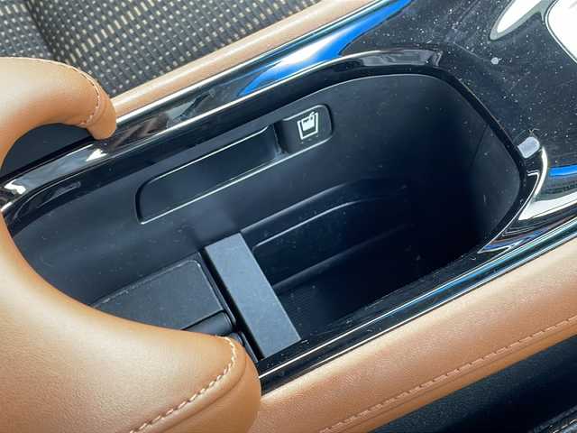 ホンダ ヴェゼル ハイブリッド Z ホンダセンシング 三重県 2016(平28)年 4.7万km モルフォブルーP 純正ナビ　/バックカメラ　/パドルシフト　/シートヒーター　/ＬＥＤヘッドライト　/フォグライト　/純正ビルトインＥＴＣ　/衝突軽減　/追従走行　/レーンキープアシスト　/先行車発進お知らせシステム　/標識認識システム/電動格納ミラー/禁煙車
