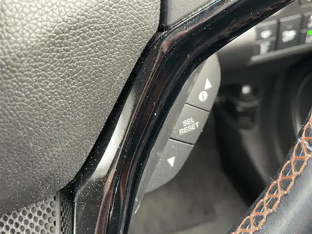 ホンダ ヴェゼル ハイブリッド Z ホンダセンシング 千葉県 2016(平28)年 4.8万km モルフォブルーP ホンダセンシング/・衝突軽減ブレーキ/レーンキープアシスト/・レーダークルーズコントロール/オートハイビーム/・クリアランスソナー/純正メモリナビ(VXM-164VFi)/・フルセグ/BT/DVD/CD/USB/バックカメラ/ステアリングスイッチ/ETC/ハーフレザーシート/シートヒーター(D/N席)/LEDヘッドライト/オートライト/フォグライト/スマートキー/プッシュスタート/ルーフレール/17インチAW/純正フロアマット