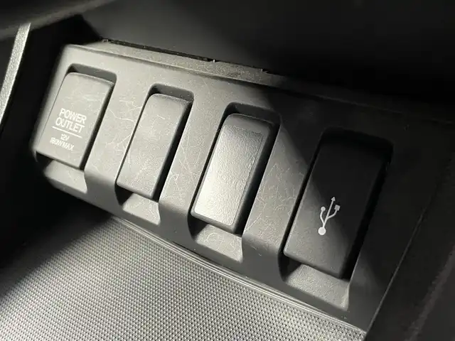 ホンダ ヴェゼル ハイブリッド Z ホンダセンシング 千葉県 2016(平28)年 4.8万km モルフォブルーP ホンダセンシング/・衝突軽減ブレーキ/レーンキープアシスト/・レーダークルーズコントロール/オートハイビーム/・クリアランスソナー/純正メモリナビ(VXM-164VFi)/・フルセグ/BT/DVD/CD/USB/バックカメラ/ステアリングスイッチ/ETC/ハーフレザーシート/シートヒーター(D/N席)/LEDヘッドライト/オートライト/フォグライト/スマートキー/プッシュスタート/ルーフレール/17インチAW/純正フロアマット