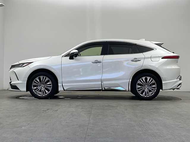 トヨタ ハリアー Z 千葉県 2021(令3)年 4.6万km ホワイトパールクリスタルシャイン モデリスタエアロ/トヨタセーフティーセンス/・レーントレーシングアシスト/・レーダークルーズコントロール/・オートマチックハイビーム/・アダプティブハイビームシステム/・パーキングサポートブレーキ/・ロードサインアシスト/・前後方録画機能付きデジタルインナーミラー/ブラインドスポットモニター/リヤクロストラフィックオートブレーキ/ドライブスタートコントロール/インテリジェントクリアランスソナー/純正12.3インチナビ/・JBLサウンド/・フルセグTV/Bluetooth/MiraCast/バックカメラ/電動リアゲート/ビルトインETC/パワーシート/ハーフレザーシート/LEDオートヘッドライト/電動パーキング/オートブレーキホールド/DriveMode/純正19インチアルミホイール/純正フロアマット/ステアリングスイッチ/オートエアコン/スマートキー/プッシュスタート/ドアバイザー/取扱説明書/保証書/禁煙車
