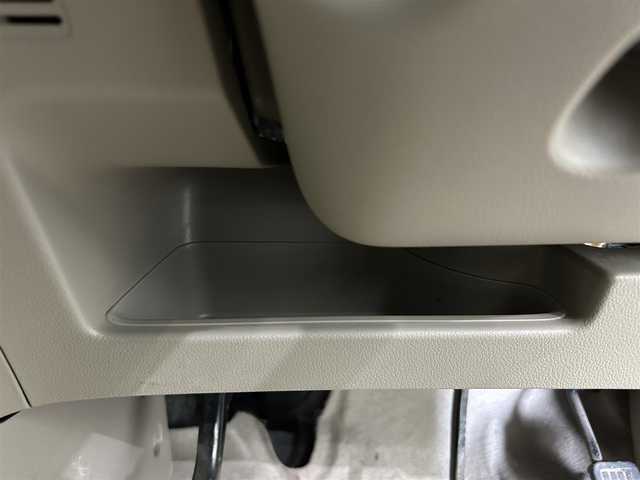 ホンダ Ｎ ＢＯＸ G Lパッケージ 鹿児島県 2013(平25)年 5.2万km プレミアムディープロッソパール 禁煙/純正ディスプレイオーディオ/（ワンセグTV/CD/Bluetooth）/片側パワースライドドア/純正フロアマット/ドアバイザー/アイドリングストップ/ドアバイザー/チップアップシート/ヘッドライトレベライザー