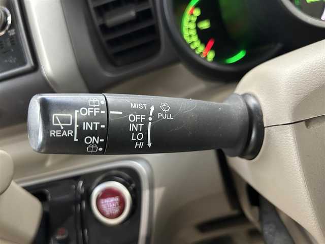 ホンダ Ｎ ＢＯＸ G Lパッケージ 鹿児島県 2013(平25)年 5.2万km プレミアムディープロッソパール 禁煙/純正ディスプレイオーディオ/（ワンセグTV/CD/Bluetooth）/片側パワースライドドア/純正フロアマット/ドアバイザー/アイドリングストップ/ドアバイザー/チップアップシート/ヘッドライトレベライザー