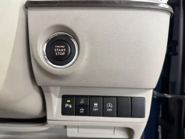 スズキ ラパン モード 三重県 2019(令1)年 4.1万km ノクターンブルーパール ガソリン/FF/インパネCVT/純正 8インチナビ CN-RZ853/（FM/AM/SD/iPod/TV/USB/Bluetooth/MEMORY MUSIC/CD/DVD/VTR）/【OP】全方位モニター/安全装備/・デュアルセンサーブレーキサポート/・車線逸脱警報機能/・ふらつき警報機能/・誤発進抑制機能/・後方誤発進抑制機能/・リヤパーキングセンサー/・後退時ブレーキサポート/・標識認識機能（車両進入禁止、はみ出し通行禁止、最高速度、一時停止）/・ハイビームアシスト/装備/・シートヒーター（D/N）/・オートエアコン/・オートライトシステム/・キセノンヘッドライト（ロービーム）/・プッシュスタート/・ステアリングスイッチ/・電動格納ドアミラー/・純正ホイールキャップ＆14インチスチールホイール/・保/取/ナビ取/・スマートキーx2/など
