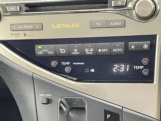 レクサス ＲＸ 270 千葉県 2014(平26)年 10.4万km ホワイトパールクリスタルシャイン 純正HDDナビ/フルセグTV/Bluetooth接続/CD/DVD再生機能/サンルーフ/黒レザーシート/シートヒーター/パワーシート/前後コーナーセンサー/LEDヘッドライト/ビルトインETC/パワーバックドア/LEDヘッドライト/スマートキー