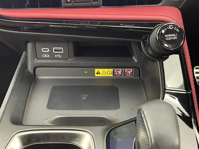 レクサス ＮＸ 350h Fスポーツ 大分県 2022(令4)年 3.7万km ホワイトノーヴァガラスフレーク パノラマルーフ/前後ドライブレコーダー/純正ナビ/・AM/FM/USB/Bluetooth/フルセグTV/・AppleCarPlay/AndroidAuto/Miracast/パノラミックビューモニター(床下透過表示機能付)/レクサスセーフティシステム/・プリクラッシュセーフティ/・レーンディパーチャーアラート/レーントレーシングアシスト/・レーンチェンジアシスト/フロントクロストラフィックアラート/・アダプティブハイビームシステム/・レーダークルーズコントロール(全車速追従機能付)/・ロードサインアシスト/発進遅れ告知機能/ドライバー異常時対応システム/・プロアクティブドライビングアシスト/ブラインドスポットモニター/前席パワーシート/シートヒーター/シートベンチレーション/三眼フルLEDヘッドランプ（ロー・ハイビーム）/LEDコーナリングランプ/純正ビルトインETC2.0