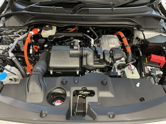 ホンダ ヴェゼル ハイブリッド e:HEV Z 新潟県 2025(令7)年 0.1千km プラチナホワイトパール 4WD/ホンダセンシング/Honda CONNECTディスプレー/　　フルセグ/BT/AppleCarPlay/AndroidAuto/バックカメラ/パワーバックドア/レーダークルーズコントロール/LEDオートライト/ハーフレザーシート/シートヒーター/純正18インチアルミホイール/ステアリングスイッチ/ステアリングヒーター/置くだけ充電/BSM/TypeCポート/パドルシフト/スマートキー/ビルトインETC2.o