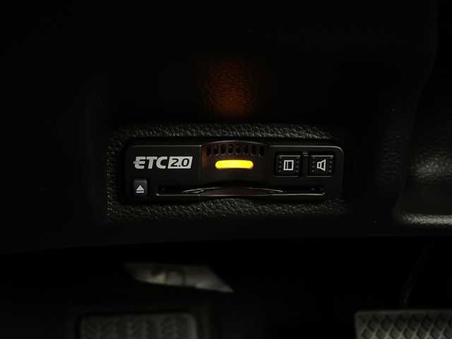 ホンダ ヴェゼル ハイブリッド e:HEV Z 新潟県 2025(令7)年 0.1千km プラチナホワイトパール 4WD/ホンダセンシング/Honda CONNECTディスプレー/　　フルセグ/BT/AppleCarPlay/AndroidAuto/バックカメラ/パワーバックドア/レーダークルーズコントロール/LEDオートライト/ハーフレザーシート/シートヒーター/純正18インチアルミホイール/ステアリングスイッチ/ステアリングヒーター/置くだけ充電/BSM/TypeCポート/パドルシフト/スマートキー/ビルトインETC2.o