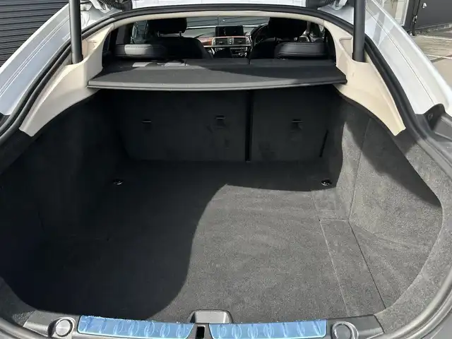 ＢＭＷ ４２０ｉ グランクーペ ラグジュアリー 茨城県 2018(平30)年 4.2万km ミネラルホワイト 後期型 /プラスパッケージ /衝突軽減B /ACC /LDW/LCW/黒革 /シートヒーター /M付パワーシート /harman/kardon /アダプティブLED /パワートランク  /バックカメラ /PDC /純正ナビ /TV /BT/USB/DVD/CD /ETC2.0/前後ドラレコ /純正18インチAW /禁煙車