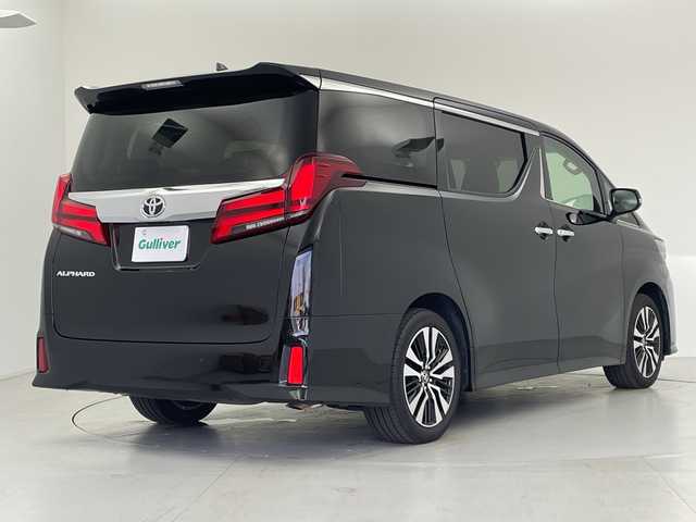 トヨタ アルファード S Cパッケージ 愛知県 2022(令4)年 3.3万km ブラック 純正ナビ/フルセグTV/バックカメラ/ETC/ツインムーンルーフ/フリップダウンモニター/黒革シート/三眼LEDヘッドライト/デジタルインナーミラー/トヨタセーフティセンス/・プリクラッシュセーフティ/・レーダークルーズコントロール/・レーントレーシングアシスト/・ロードサインアシスト/・先行車発進のお知らせ/・オートハイビーム/・ブラインドスポットアシスト/・リアトラフィックアラート/・パーキングサポートブレーキ/両側パワースライドドア/シートヒーター/シートベンチレーション/パワーシート/パワーバックドア/プッシュスタート/横滑り防止装置/ステアリングヒーター