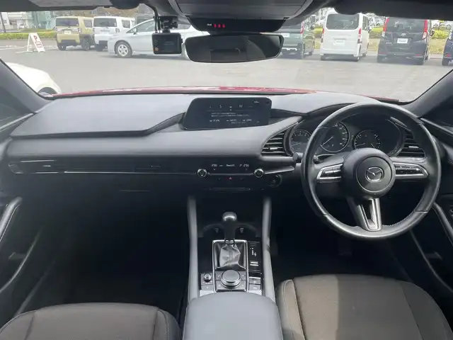 マツダ マツダ３ファストバック 15S ツーリング 福島県 2021(令3)年 2.8万km ソウルレッドクリスタルM 純正ナビゲーション(SD欠品)/【CD/DVD/USB/HDMI/TV】/360°ビューモニター/ドライブレコーダー/ビルトインETC/アクティブドライビングディスプレイ/ブラインドスポットモニタリング/車線逸脱警報システム/レーンキープアシストシステム/レーダークルーズコントロール/アイドリングストップ/LEDオートライト/純正フロアマット