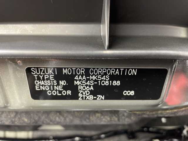 スズキ スペーシア カスタム HYBRID XS ターボ 神奈川県 2024(令6)年 0.7万km クールカーキPM ターボ/純正メモリーナビゲーション/フルセグ Bluetooth　HDMI　USB　Applecarplay　Androidauto/全方位カメラ/両側電動スライドドア【サンシェード】/セーフティサポート/デュアルセンサーブレーキサポート２/誤発進抑制機能/車線逸脱警報機能/車線維持支援機能/アダブティブクルーズコントロール/標識認識機能/車線逸脱警報機能/ふらつき警報/発進お知らせ機能/ハイビームアシスト/アイドリングストップ/前後センサー/ヘッドアップディスプレイ/革巻きステアリング　/パドルシフト/ステアリングヒーター/前席シートヒーター/合皮/ファブリックコンビシート/前席シートバックテーブル/シートバックアップポケット/助手席シートバックポケット/ETC/電動パーキングブレーキ/オートブレーキホールド/プッシュスタート/スマートキー/LEDヘッドライト/オートライト/LEDフロントフォグランプ/純正リアスポイラー/純正15インチアルミホイール/取説　保証書　スペアキー