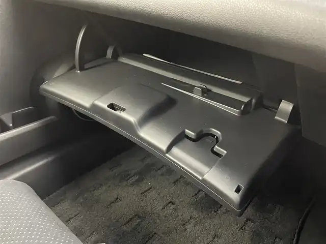 ホンダ ＣＲ－Ｚ α マスターレーベル 群馬県 2015(平27)年 3.6万km プレミアムイエローパールⅡ 純正ナビ/・AM/FM/CD/DVD/Bluetooth/ワンセグTV/＝＝＝＝＝/純正ナビ　バックカメラ　ＥＴＣ　パドルシフト　革巻きステアリング　ドライブレコーダー　オートエアコン　クルーズコントロール　スマートキー　電動格納ミラー　ハーフレザーシート　ステアリングスイッチ　禁煙