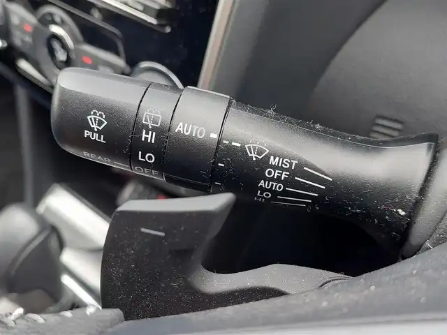 スバル レヴォーグ 1．6GTアイサイト スマートED 東京都 2016(平28)年 6.5万km クリスタルブラックシリカ TANABE メダリオンマフラー/GPSレーダー/アイサイト/・プリクラッシュブレーキ/・全車速追従機能付きクルーズコントロール/・誤発進抑制制御/・車線逸脱抑制機能/・先行車発進お知らせ/・リヤビークルディテクション/プッシュスタート/アイドリングストップ/パドルシフト/純正ナビ/フルセグTV/バック＆左サイドカメラ/ETC/ドライブレコーダー/運転席パワーシート/LEDヘッドライト/ドアバイザー/純正アルミホイール/スマートキー