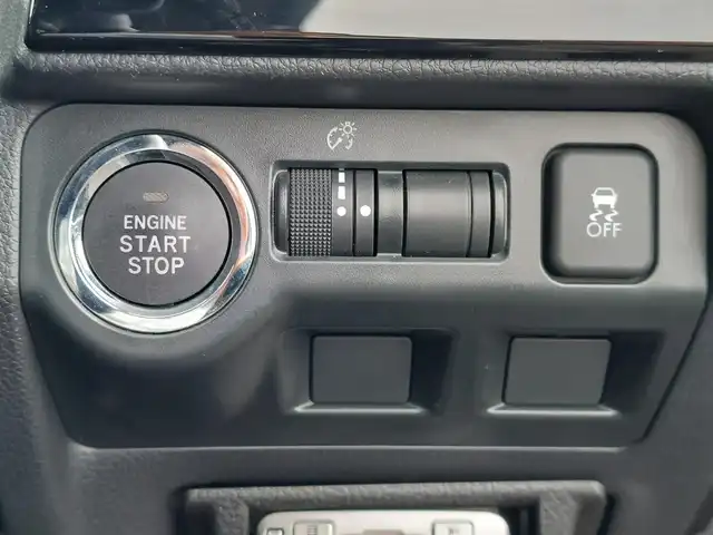 スバル レヴォーグ 1．6GTアイサイト スマートED 東京都 2016(平28)年 6.5万km クリスタルブラックシリカ TANABE メダリオンマフラー/GPSレーダー/アイサイト/・プリクラッシュブレーキ/・全車速追従機能付きクルーズコントロール/・誤発進抑制制御/・車線逸脱抑制機能/・先行車発進お知らせ/・リヤビークルディテクション/プッシュスタート/アイドリングストップ/パドルシフト/純正ナビ/フルセグTV/バック＆左サイドカメラ/ETC/ドライブレコーダー/運転席パワーシート/LEDヘッドライト/ドアバイザー/純正アルミホイール/スマートキー