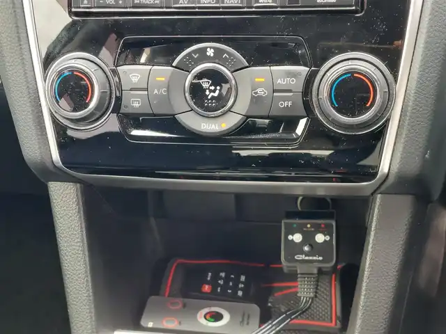 スバル レヴォーグ 1．6GTアイサイト スマートED 東京都 2016(平28)年 6.5万km クリスタルブラックシリカ TANABE メダリオンマフラー/GPSレーダー/アイサイト/・プリクラッシュブレーキ/・全車速追従機能付きクルーズコントロール/・誤発進抑制制御/・車線逸脱抑制機能/・先行車発進お知らせ/・リヤビークルディテクション/プッシュスタート/アイドリングストップ/パドルシフト/純正ナビ/フルセグTV/バック＆左サイドカメラ/ETC/ドライブレコーダー/運転席パワーシート/LEDヘッドライト/ドアバイザー/純正アルミホイール/スマートキー