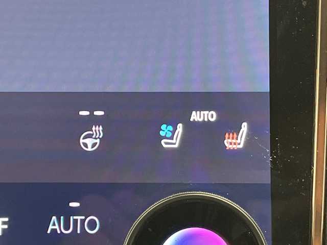 トヨタ アルファード Z 愛知県 2024(令6)年 1.8万km プラチナホワイトパールマイカ 純正14型ディズプレイオーディオナビ/フリップダウンモニター/三眼LEDヘッドライト/全方位カメラr/両側パワースライドドア/ガラスルーフ/レーダークルーズコントロール/シートヒーター/エアシート/バックカメラ/電動リアゲート/パワーシート/コーナーセンサー/純正アルミホイール/ETC2.0/ブラインドスポットモニター/ステアリングヒーター/インテリジェントミラー/リアオートエアコン/オートマチックハイビーム/ドライブレコーダー/衝突軽減システム/フルセグ/Bluetooth/ステアリングスイッチ/スマートキー/プッシュスタート