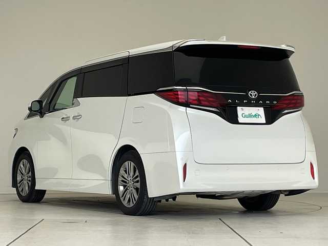 トヨタ アルファード Z 愛知県 2024(令6)年 1.8万km プラチナホワイトパールマイカ 純正14型ディズプレイオーディオナビ/フリップダウンモニター/三眼LEDヘッドライト/全方位カメラr/両側パワースライドドア/ガラスルーフ/レーダークルーズコントロール/シートヒーター/エアシート/バックカメラ/電動リアゲート/パワーシート/コーナーセンサー/純正アルミホイール/ETC2.0/ブラインドスポットモニター/ステアリングヒーター/インテリジェントミラー/リアオートエアコン/オートマチックハイビーム/ドライブレコーダー/衝突軽減システム/フルセグ/Bluetooth/ステアリングスイッチ/スマートキー/プッシュスタート