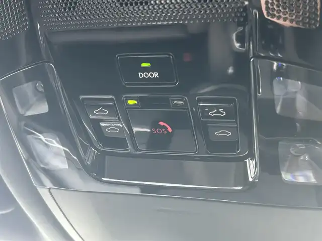 レクサス ＲＸ 350h バージョンL 大阪府 2023(令5)年 2.2万km グラファイトブラックガラスフレーク レクサスセーフティシステム/・レーダークルーズコントロール/・プリクラッシュセーフティー/・パーキングサポートブレーキー/・レーントレーシングアシスト/・ロードサインアシスト/・フロントクロストラフィックアラート/・アダプティブハイビームシステム/純正14インチナビ/・Bluetooth/CD/DVD/フルセグTV/USB/　ラジオ/主要装備/・パノラミックビューモニター/・サンルーフ/・BSM/・HUD/・ハーフレザーシート/・パワーシート/メモリー機能付き/・シートヒーター/エアシート/・ステアリングヒーター/・ステアリングリモコン/・オートホールド/・電動リアゲート/・コーナーセンサー/・スマートルームミラー/・社外防水マット/・ETC2.0