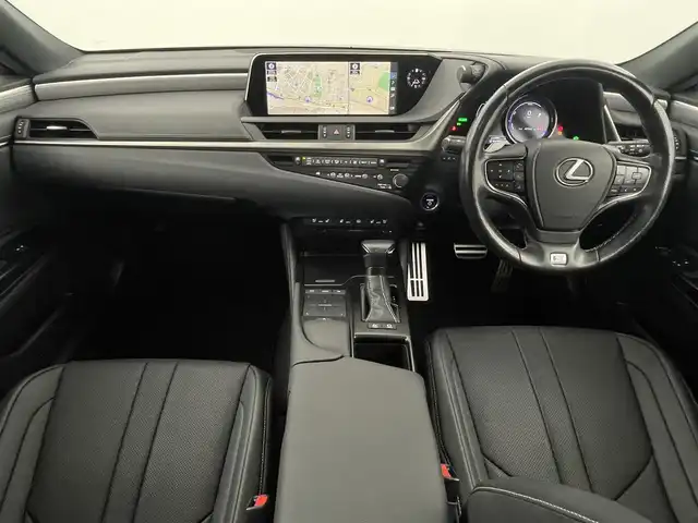 レクサス ＥＳ 300h Fスポーツ 福岡県 2020(令2)年 4.8万km ソニックチタニウム ムーンルーフ　/純正１２．３型ナビ/フルセグTV　/バックカメラ　/ワイヤレス充電　/ビルトインETC２．０　/ドライブレコーダー　/レクサスセーフティセンス　/レーダークルーズコントロール　/コーナーセンサー　/衝突軽減ブレーキ　/レーンキープ　/アクセル踏み間違い防止　/ヘッドアップディスプレイ　/シートメモリー付きパワーシート　/シートベンチレーション／ヒーター　/ステアリングヒーター　/パワートランク　/純正アルミホイール