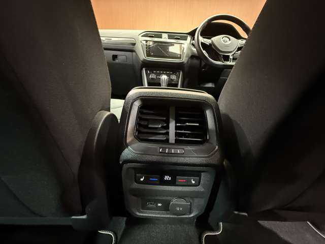 フォルクスワーゲン ティグアン TDI 4モーション ハイライン 千葉県 2018(平30)年 4.4万km アトランティックブルーM ＡＣＣ　/ＤｉｓｃｏｖｅｒＰｒｏナビ　/地デジＴＶ　/３６０°/Ｂｌｕｅｔｏｏｔｈ接続　/ＣａｒＰｌａｙ　/シートヒーター　/電動リアゲート　/ＬＥＤヘッドライト　/オールインセーフティ　/ＥＴＣ　/前後ドラレコ