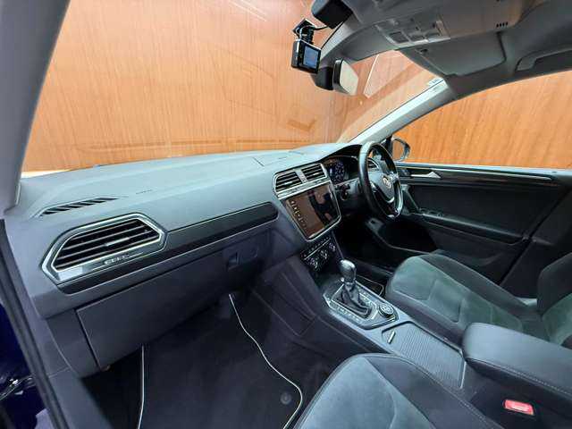 フォルクスワーゲン ティグアン TDI 4モーション ハイライン 千葉県 2018(平30)年 4.4万km アトランティックブルーM ＡＣＣ　/ＤｉｓｃｏｖｅｒＰｒｏナビ　/地デジＴＶ　/３６０°/Ｂｌｕｅｔｏｏｔｈ接続　/ＣａｒＰｌａｙ　/シートヒーター　/電動リアゲート　/ＬＥＤヘッドライト　/オールインセーフティ　/ＥＴＣ　/前後ドラレコ