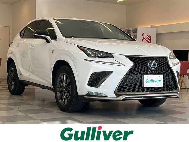 レクサス ＮＸ 300h クール&ブライト 岐阜県 2021(令3)年 7.4万km ホワイトノーヴァガラスフレーク ワンオーナー/サンルーフ/Ｆスポーツベース特別仕様車/プリクラッシュセーフティ/レーダークルーズコントロール/レーンキープアシスト/ブラインドスポットモニター/オートマチックハイビーム/黒革シート/純正ナビ/全周囲モニター/Bluetooth/フルセグTV/DVD/ビルトインETC2.0/ドライブレコーダー/３眼LEDヘッドライト/ヘッドアップディスプレイ/後席電動格納シート/前席パワーシート/シートメモリー/ベンチレーション/シートヒーター/ステアリングヒーター/電動リアゲート/パドルシフト/電子パーキング/コーナーセンサー/カーテンエアバック/ニーエアバック/カードキー/保証書/取扱説明書