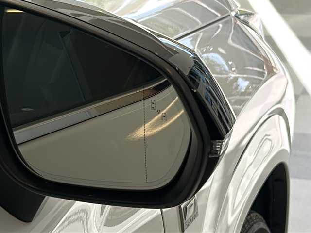 レクサス ＮＸ 300h クール&ブライト 岐阜県 2021(令3)年 7.4万km ホワイトノーヴァガラスフレーク ワンオーナー/サンルーフ/Ｆスポーツベース特別仕様車/プリクラッシュセーフティ/レーダークルーズコントロール/レーンキープアシスト/ブラインドスポットモニター/オートマチックハイビーム/黒革シート/純正ナビ/全周囲モニター/Bluetooth/フルセグTV/DVD/ビルトインETC2.0/ドライブレコーダー/３眼LEDヘッドライト/ヘッドアップディスプレイ/後席電動格納シート/前席パワーシート/シートメモリー/ベンチレーション/シートヒーター/ステアリングヒーター/電動リアゲート/パドルシフト/電子パーキング/コーナーセンサー/カーテンエアバック/ニーエアバック/カードキー/保証書/取扱説明書