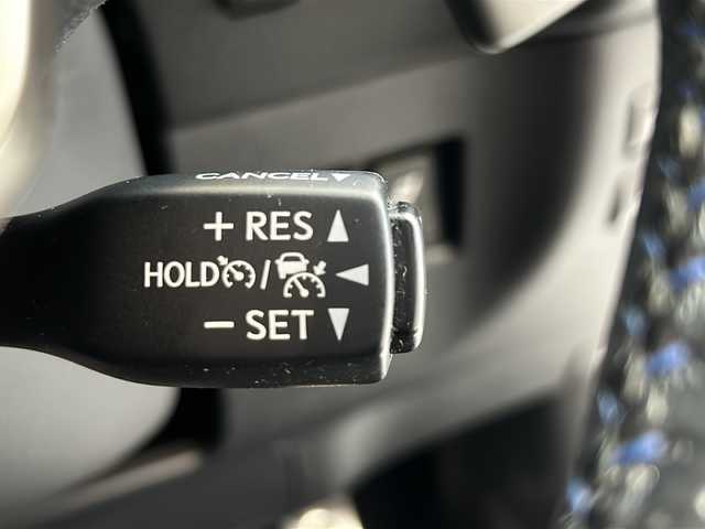 レクサス ＮＸ 300h クール&ブライト 岐阜県 2021(令3)年 7.4万km ホワイトノーヴァガラスフレーク ワンオーナー/サンルーフ/Ｆスポーツベース特別仕様車/プリクラッシュセーフティ/レーダークルーズコントロール/レーンキープアシスト/ブラインドスポットモニター/オートマチックハイビーム/黒革シート/純正ナビ/全周囲モニター/Bluetooth/フルセグTV/DVD/ビルトインETC2.0/ドライブレコーダー/３眼LEDヘッドライト/ヘッドアップディスプレイ/後席電動格納シート/前席パワーシート/シートメモリー/ベンチレーション/シートヒーター/ステアリングヒーター/電動リアゲート/パドルシフト/電子パーキング/コーナーセンサー/カーテンエアバック/ニーエアバック/カードキー/保証書/取扱説明書