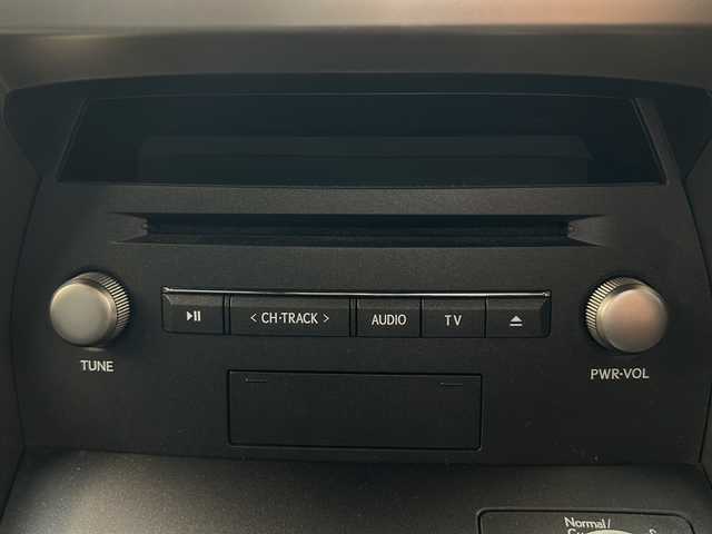 レクサス ＮＸ 300h クール&ブライト 岐阜県 2021(令3)年 7.4万km ホワイトノーヴァガラスフレーク ワンオーナー/サンルーフ/Ｆスポーツベース特別仕様車/プリクラッシュセーフティ/レーダークルーズコントロール/レーンキープアシスト/ブラインドスポットモニター/オートマチックハイビーム/黒革シート/純正ナビ/全周囲モニター/Bluetooth/フルセグTV/DVD/ビルトインETC2.0/ドライブレコーダー/３眼LEDヘッドライト/ヘッドアップディスプレイ/後席電動格納シート/前席パワーシート/シートメモリー/ベンチレーション/シートヒーター/ステアリングヒーター/電動リアゲート/パドルシフト/電子パーキング/コーナーセンサー/カーテンエアバック/ニーエアバック/カードキー/保証書/取扱説明書