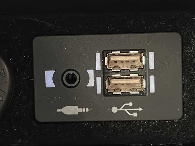 レクサス ＮＸ 300h クール&ブライト 岐阜県 2021(令3)年 7.4万km ホワイトノーヴァガラスフレーク ワンオーナー/サンルーフ/Ｆスポーツベース特別仕様車/プリクラッシュセーフティ/レーダークルーズコントロール/レーンキープアシスト/ブラインドスポットモニター/オートマチックハイビーム/黒革シート/純正ナビ/全周囲モニター/Bluetooth/フルセグTV/DVD/ビルトインETC2.0/ドライブレコーダー/３眼LEDヘッドライト/ヘッドアップディスプレイ/後席電動格納シート/前席パワーシート/シートメモリー/ベンチレーション/シートヒーター/ステアリングヒーター/電動リアゲート/パドルシフト/電子パーキング/コーナーセンサー/カーテンエアバック/ニーエアバック/カードキー/保証書/取扱説明書