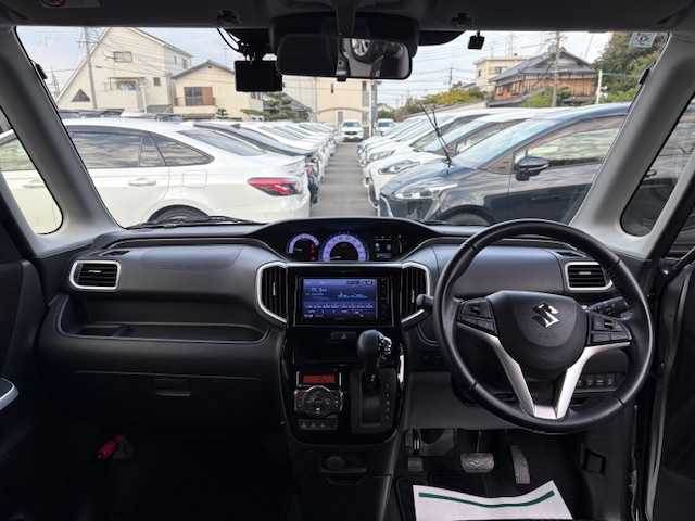 スズキ ソリオ バンディット HV MV 大阪府 2017(平29)年 4.4万km プレミアムシルバーメタリック ナビ/フルセグ/Bluetooth/CD/DVD/デュアルセンサーブレーキ/車線逸脱警報/クルーズコントロール/シートヒーター/片側パワースライドドア/ドライブレコーダー/ビルトインETC/純正アルミホイール/LEDヘッドライト/スマートキー