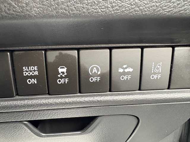 スズキ ソリオ バンディット HV MV 大阪府 2017(平29)年 4.4万km プレミアムシルバーメタリック ナビ/フルセグ/Bluetooth/CD/DVD/デュアルセンサーブレーキ/車線逸脱警報/クルーズコントロール/シートヒーター/片側パワースライドドア/ドライブレコーダー/ビルトインETC/純正アルミホイール/LEDヘッドライト/スマートキー