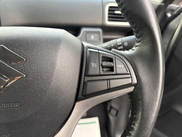 スズキ ソリオ バンディット HV MV 大阪府 2017(平29)年 4.4万km プレミアムシルバーメタリック ナビ/フルセグ/Bluetooth/CD/DVD/デュアルセンサーブレーキ/車線逸脱警報/クルーズコントロール/シートヒーター/片側パワースライドドア/ドライブレコーダー/ビルトインETC/純正アルミホイール/LEDヘッドライト/スマートキー