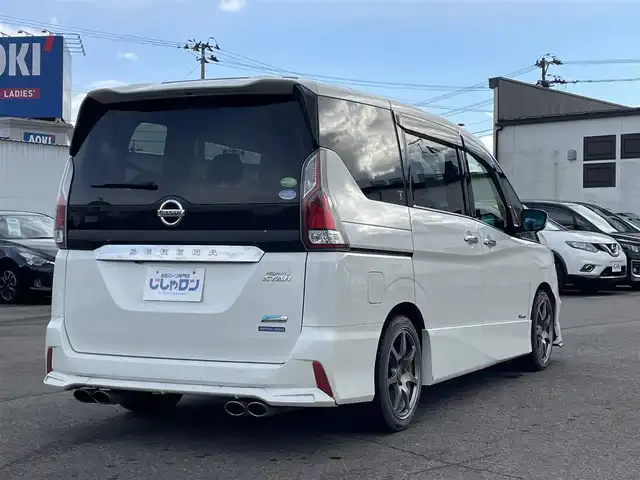 日産 セレナ ハイウェイスター 福島県 2017(平29)年 13.1万km ブリリアントホワイトパール (株)IDOMが運営する【じしゃロン福島店】の自社ローン対象車両になります。こちらは現金ご利用時の価格です。/自社ローンご希望の方は別途その旨お申付け下さい/純正９インチＳＤナビ/フルセグテレビ/バックカメラ/フリップダウンモニター/両側パワースライドドア/ハンズフリードア/エマージェンシーブレーキ/車線逸脱警報/クルーズコントロール/社外エアロ/社外マフラー