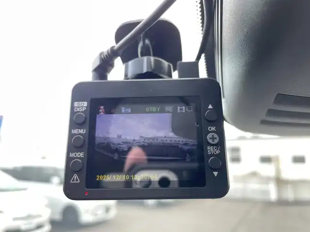 日産 セレナ ハイウェイスター 福島県 2017(平29)年 13.1万km ブリリアントホワイトパール (株)IDOMが運営する【じしゃロン福島店】の自社ローン対象車両になります。こちらは現金ご利用時の価格です。/自社ローンご希望の方は別途その旨お申付け下さい/純正９インチＳＤナビ/フルセグテレビ/バックカメラ/フリップダウンモニター/両側パワースライドドア/ハンズフリードア/エマージェンシーブレーキ/車線逸脱警報/クルーズコントロール/社外エアロ/社外マフラー