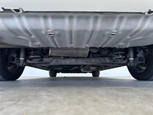 日産 セレナ e－パワー ハイウェイスター V 千葉県 2021(令3)年 6.6万km ブリリアントホワイトパール 2トーン 禁煙車/エマージェンシーブレーキ/・プロパイロット/・車線逸脱警報システム/・ブラインドスポットモニター/純正１０型メモリナビ/・CD/DVD/Bluetooth/フルセグTV/・ビルトインETC/・アラウンドビューモニター/インテリジェントルームミラー/両側パワースライドドア/革巻きステアリング/・ステアリングスイッチ/電子パーキング/・ブレーキホールド/左右独立エアコン/純正フロアマット/純正15インチAW/オートライト/・LEDヘッドライト/・LEDフォグランプ