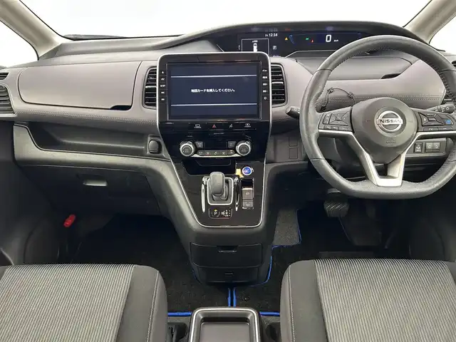 日産 セレナ e－パワー ハイウェイスター V 千葉県 2021(令3)年 6.6万km ブリリアントホワイトパール 2トーン 禁煙車/エマージェンシーブレーキ/・プロパイロット/・車線逸脱警報システム/・ブラインドスポットモニター/純正１０型メモリナビ/・CD/DVD/Bluetooth/フルセグTV/・ビルトインETC/・アラウンドビューモニター/インテリジェントルームミラー/両側パワースライドドア/革巻きステアリング/・ステアリングスイッチ/電子パーキング/・ブレーキホールド/左右独立エアコン/純正フロアマット/純正15インチAW/オートライト/・LEDヘッドライト/・LEDフォグランプ