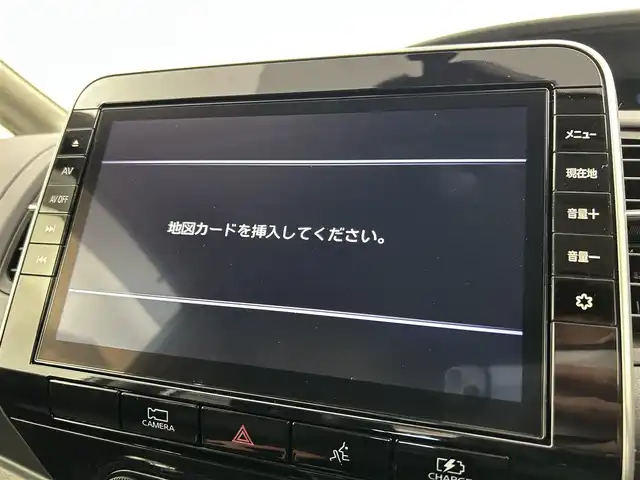 日産 セレナ e－パワー ハイウェイスター V 千葉県 2021(令3)年 6.6万km ブリリアントホワイトパール 2トーン 禁煙車/エマージェンシーブレーキ/・プロパイロット/・車線逸脱警報システム/・ブラインドスポットモニター/純正１０型メモリナビ/・CD/DVD/Bluetooth/フルセグTV/・ビルトインETC/・アラウンドビューモニター/インテリジェントルームミラー/両側パワースライドドア/革巻きステアリング/・ステアリングスイッチ/電子パーキング/・ブレーキホールド/左右独立エアコン/純正フロアマット/純正15インチAW/オートライト/・LEDヘッドライト/・LEDフォグランプ