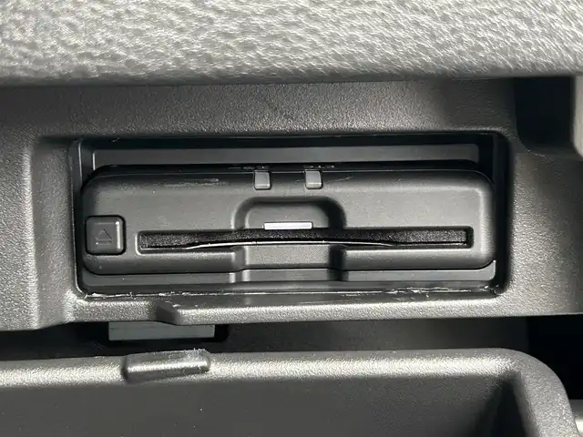 日産 セレナ e－パワー ハイウェイスター V 千葉県 2021(令3)年 6.6万km ブリリアントホワイトパール 2トーン 禁煙車/エマージェンシーブレーキ/・プロパイロット/・車線逸脱警報システム/・ブラインドスポットモニター/純正１０型メモリナビ/・CD/DVD/Bluetooth/フルセグTV/・ビルトインETC/・アラウンドビューモニター/インテリジェントルームミラー/両側パワースライドドア/革巻きステアリング/・ステアリングスイッチ/電子パーキング/・ブレーキホールド/左右独立エアコン/純正フロアマット/純正15インチAW/オートライト/・LEDヘッドライト/・LEDフォグランプ