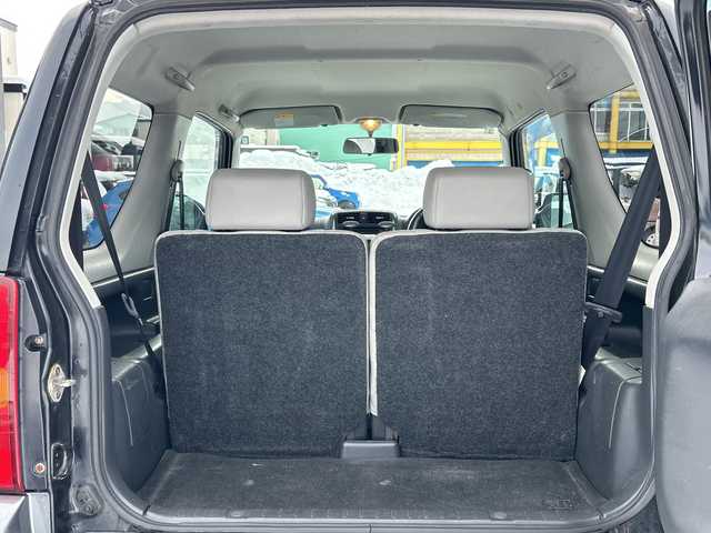 スズキ ジムニー ランドベンチャー 道北・旭川 2008(平20)年 9.2万km ブルーイッシュブラックパール3 /4WD//CDオーディオ//運転席シートヒーター//バックカメラ//ミラーヒーター//革巻きステアリング//ETC//フォグランプ//夏タイヤ積込//スペアキー//純正フロアマット//ドアバイザー//電動格納ミラー//保証書