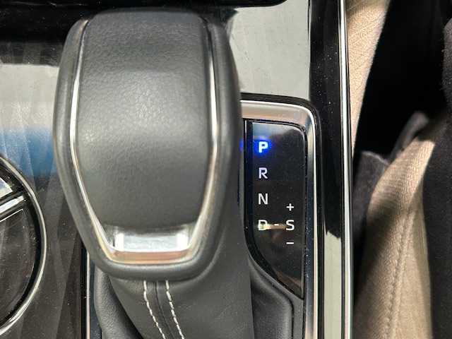 トヨタ クラウン ハイブリッド S Cパッケージ 宮城県 2018(平30)年 3.1万km ホワイトパールクリスタルシャイン 純正ナビ/バックカメラ/Bluetooth、CD/フルセグTV/トヨタセーフティーセンス/・プリクラッシュセーフティー/・レーントレーシングアシスト/・レーダークルーズコントロール/・アダプティブハイビームシステム/・リアクロストラフィックアラート/・ロードサインアシスト/ブラインドスポットモニター/クリアランスソナー/パーキングサポートブレーキ/ヘッドアップディスプレイ/パドルシフト/ハンドルヒーター/シートヒーター/パワーシート/ビルトインETC2.0/LEDヘッドライト/フォグランプ/オートライト/純正アルミホイール/純正フロアマット/プッシュスタート/スマートキー