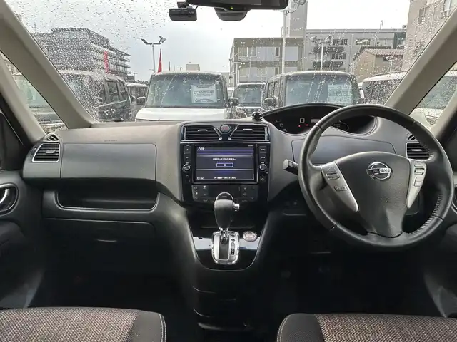 日産 セレナ