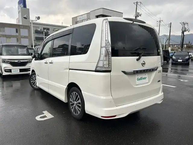 日産 セレナ