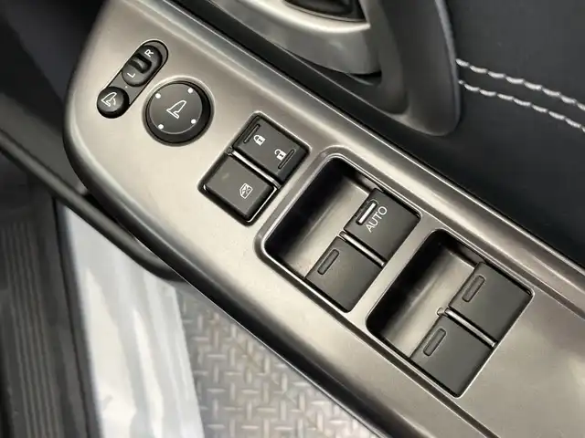 ホンダ フリード G ホンダセンシング 栃木県 2020(令2)年 1.9万km プラチナホワイトパール 純正オーディオ/(AM/FM/AUX/CD)/ホンダセンシング/・衝突軽減ブレーキ/・レーンアシスト/・アダプティブクルーズ/・先行車発進お知らせ/・標識認識機能/ETC/バックソナー/両側パワースライドドア/アイドリングストップ/オートライト/オートエアコン/電動格納ミラー/純正アルミホイール/純正フロアマット/スマートキー×２