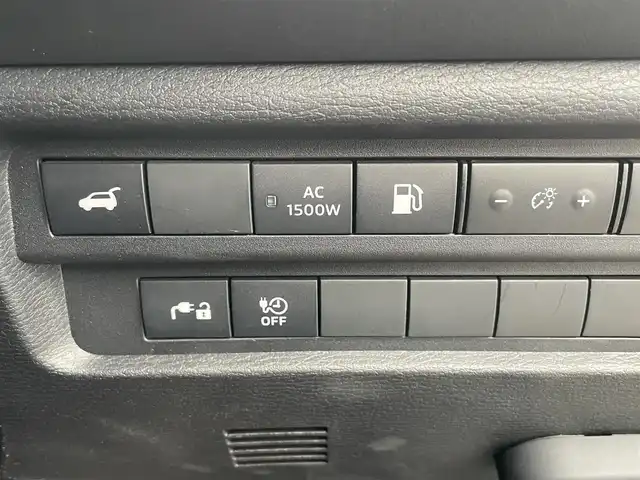 三菱 アウトランダー ＰＨＥＶ G 岩手県 2022(令4)年 4.6万km アメジストブラック 4WD/eアシスト/　・衝突被害軽減ブレーキシステム/　・車線逸脱警報システム/　・車線逸脱防止支援機能/　・後側方衝突被害防止支援システム/マイパイロット/　・レーダークルーズコントロール/　・車線維持支援機能/純正メモリナビ/　　CD/Bt/USB/フルセグTV/マルチアラウンドモニター/バックカメラ/ハンズフリーパワーバックドア/LEDオートライト/LEDデイライト/フォグランプ/合皮ハーフレザーシート/パワーシート/シートヒーター/純正20インチアルミホイール/コーナーセンサー/パドルシフト/ステアリングヒーター/スマートキー/ビルトインETC2.0