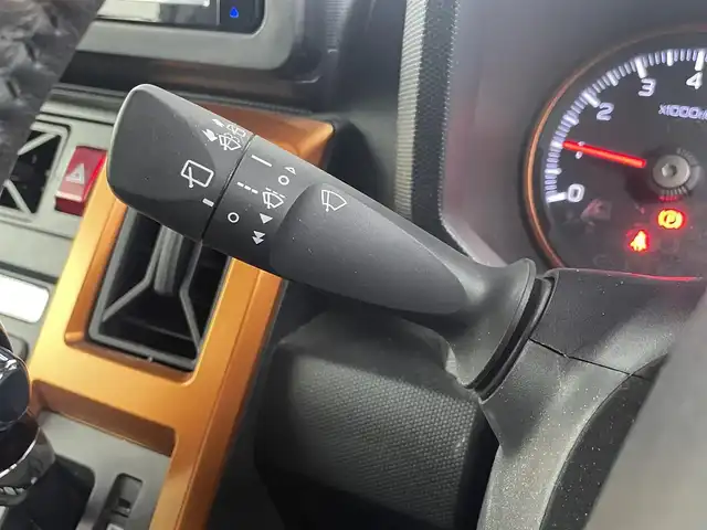 ダイハツ タフト G 埼玉県 2021(令3)年 2.6万km サンドベージュメタリック 社外ナビ（BT/AM/FM）/フルセグTV/バックカメラ/ETC/ドライブレコーダー/横滑り防止装置/コーナーセンサー/盗難防止装置/衝突軽減システム/オートライト/LEDヘッドライト/純正フロアマット/プッシュスタート/スマートキー