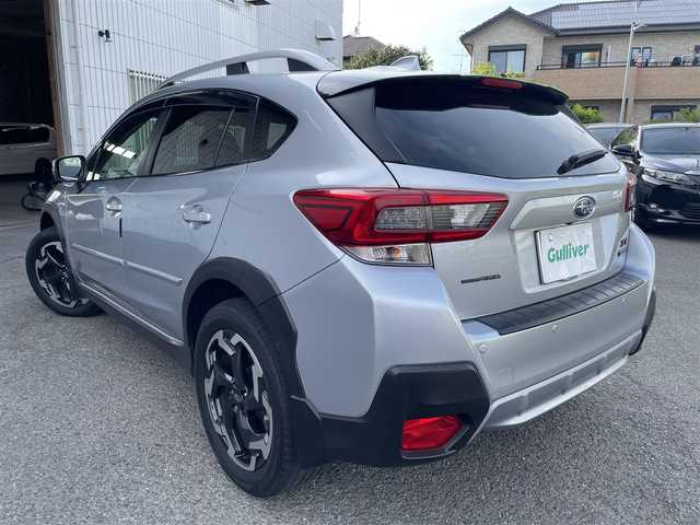 スバル ＸＶ ハイブリッド 2．0e－S アイサイト 神奈川県 2021(令3)年 9万km アイスシルバーメタリック ワンオーナー/純正メモリーナビ（DVD/CD/BD/BT/USB/HDMI/SD/スマホ連携）/フルセグTV/フロント・サイド・バックカメラ/アイサイト/　・先行車発進お知らせ/　・レーンキープアシスト＋中央維持/　・レーダークルーズコントロール/　・後退速度リミッター/ブランドスポットミラー/バックセンサー/前席パワーシート/パドルシフト/ステアリングスイッチ/サイドエアバック＆歩行者保護エアバック/純正フロアマット/社外ドアバイザー/ETC2.0/ルーフレール/リアブラックローマ字エンブレム/トランクスカーフプレート/純正トノカバー/スマートキー　2本/保証書/取扱説明書
